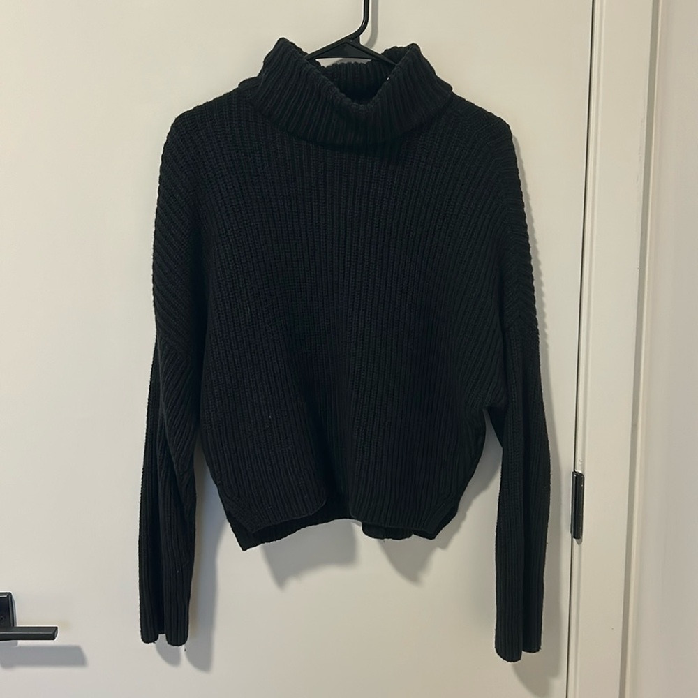 Women’s A&F Sweater